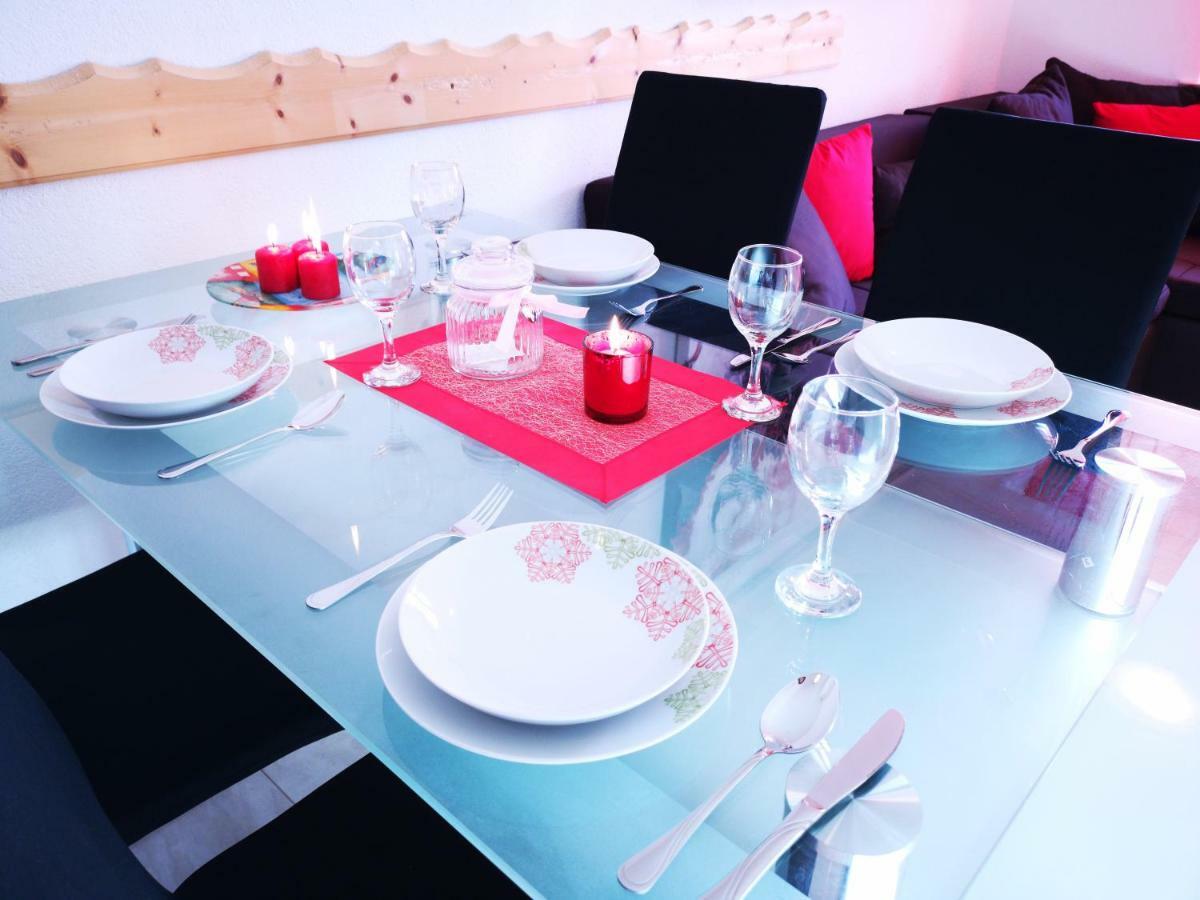 אומיסאליי Apartman "Sabine Red" With Heated Pool מראה חיצוני תמונה